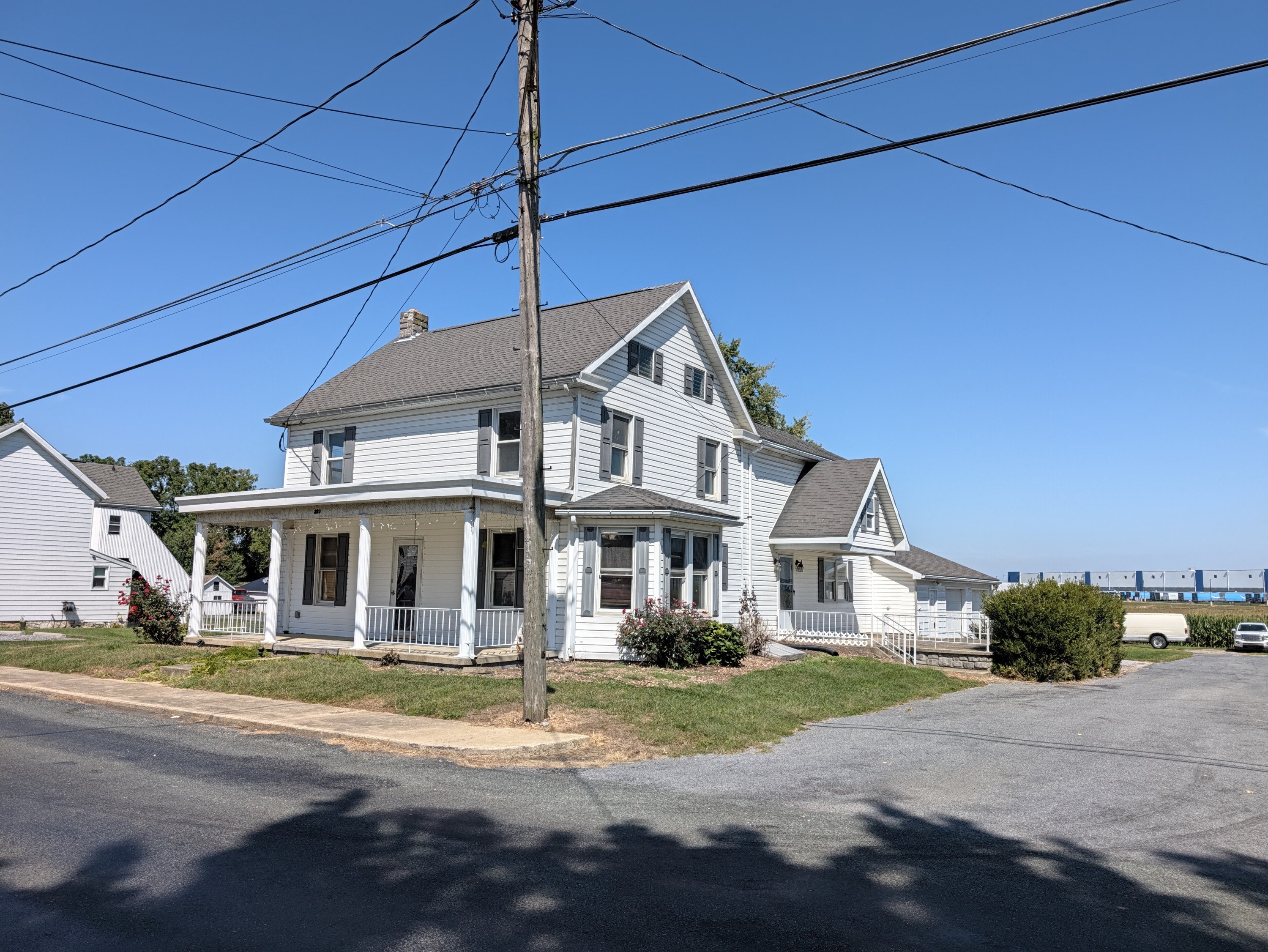 Property main image